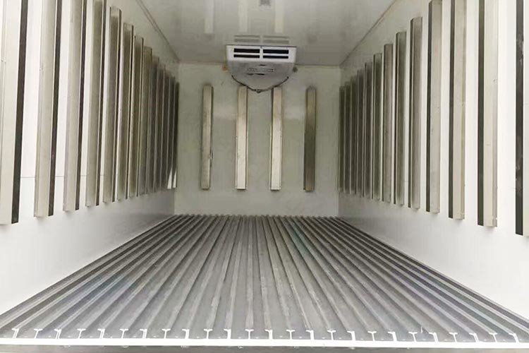 T-shape-refrigerated-truck-floor