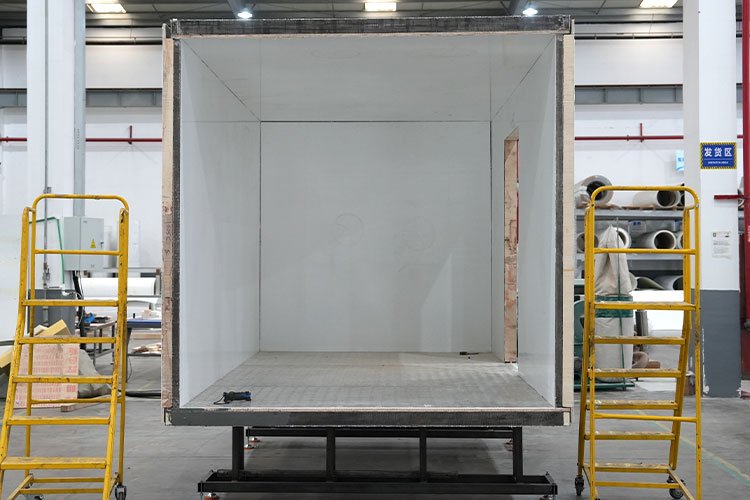 Установите верхнюю панель