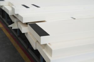 埋め込み補強構造体