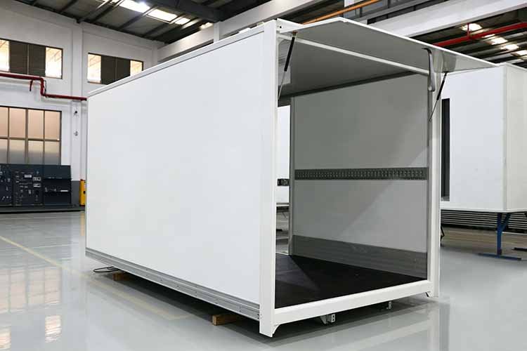 Luton Box Van Body 02