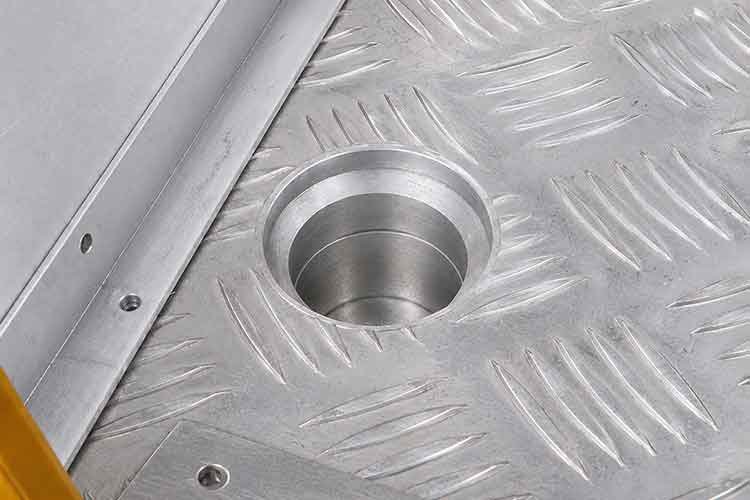 livestock truck bodies Drain hole